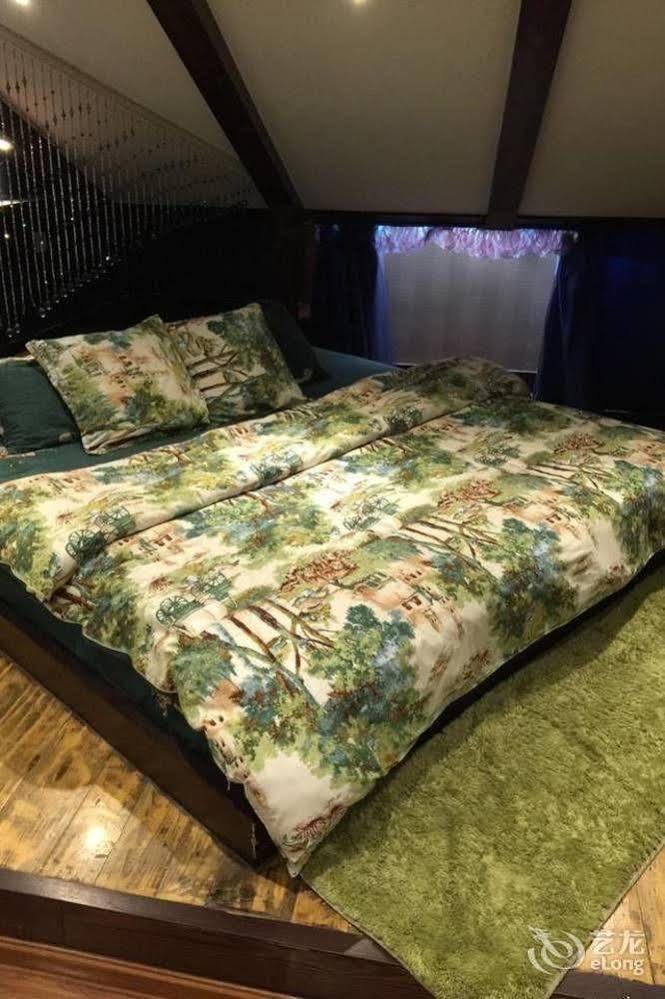 Fenghuang Waitin For You Inn Екстер'єр фото